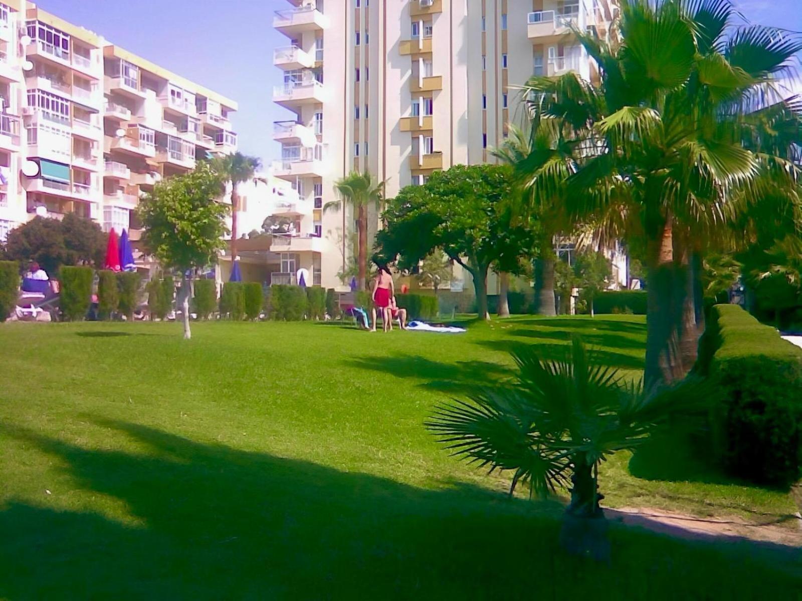 Luxury Suites Sunset Beach بينالماذينا المظهر الخارجي الصورة