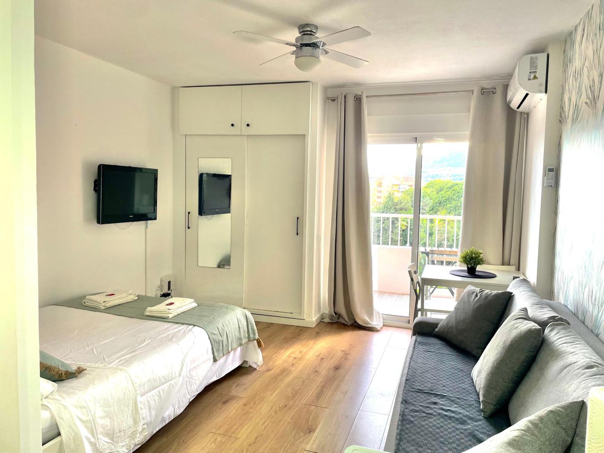 Luxury Suites Sunset Beach بينالماذينا المظهر الخارجي الصورة