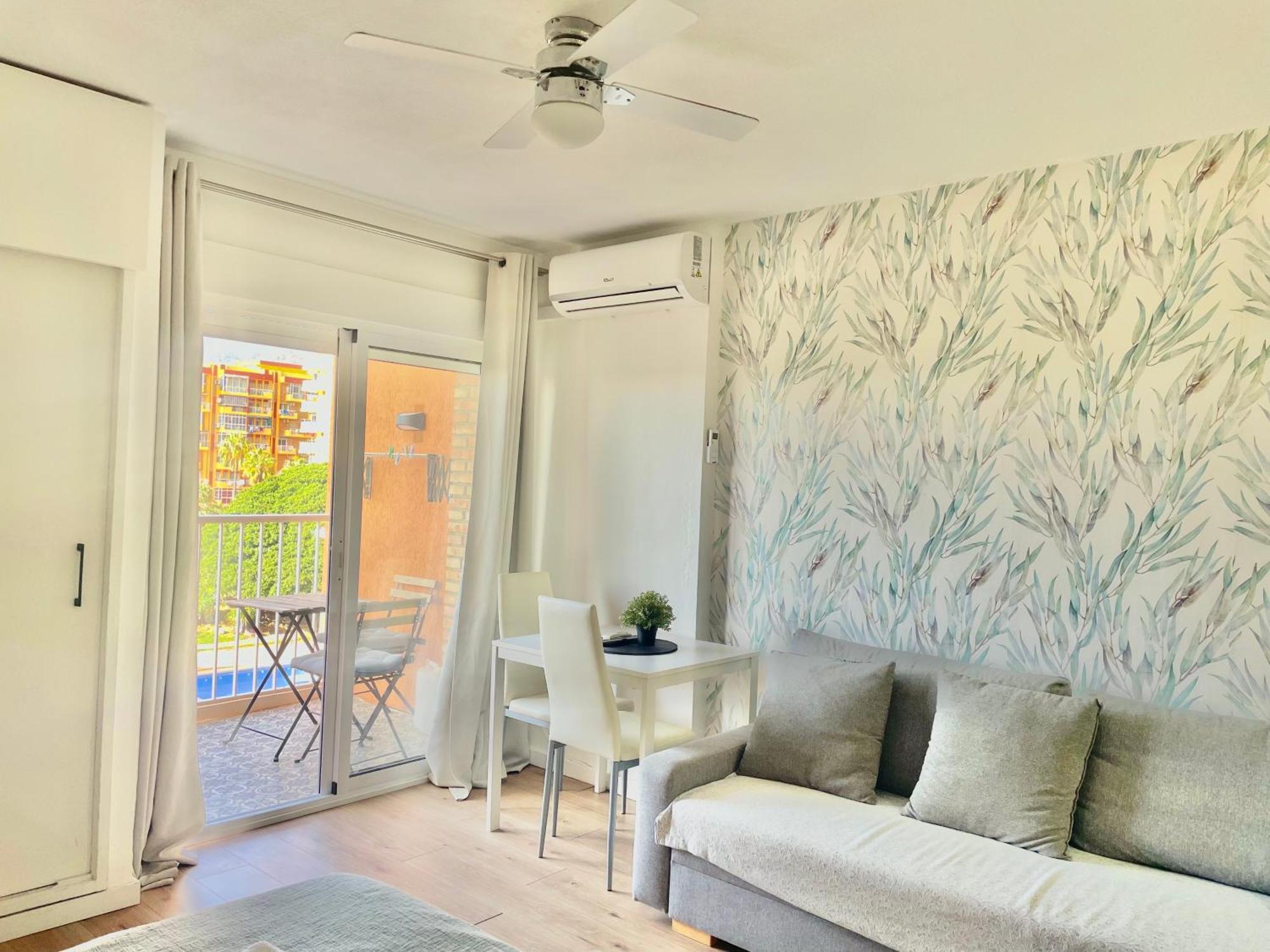 Luxury Suites Sunset Beach بينالماذينا المظهر الخارجي الصورة